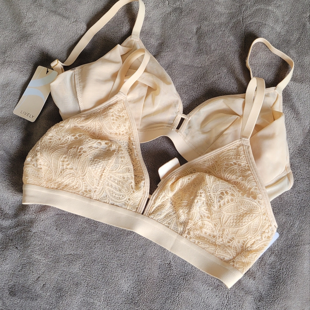 Lively Cream Lace Bralettes - Picture 2 of 13